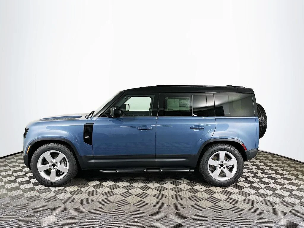 2026 Land Rover Defender S - Photo 8