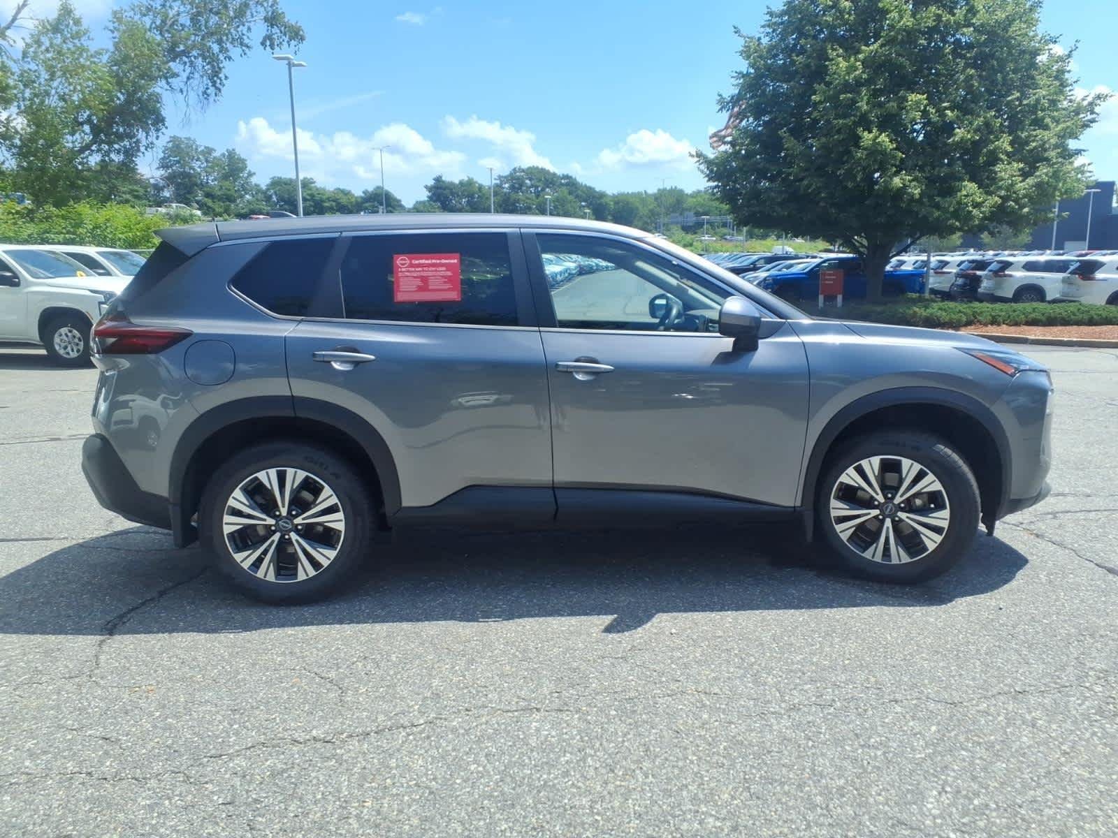 Certified Used 2023 Gun Metallic Nissan SV image 4