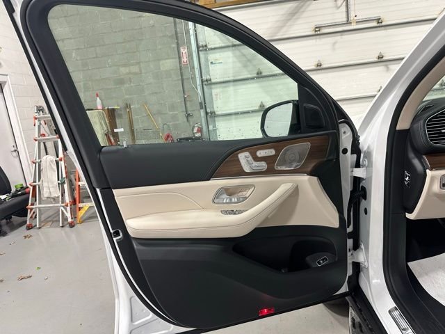 New 2026  Mercedes-Benz GLS 450 image 11