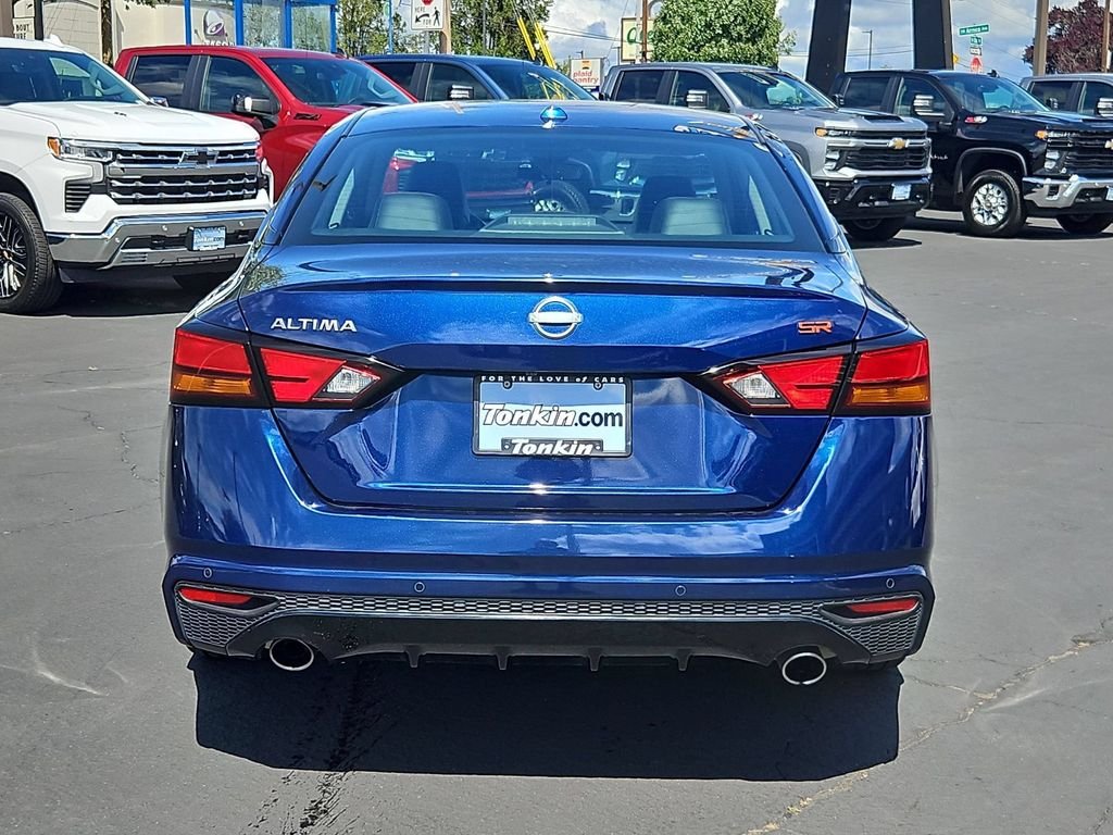 Used 2024 Deep Blue Pearl Nissan 2.5 SR image 5