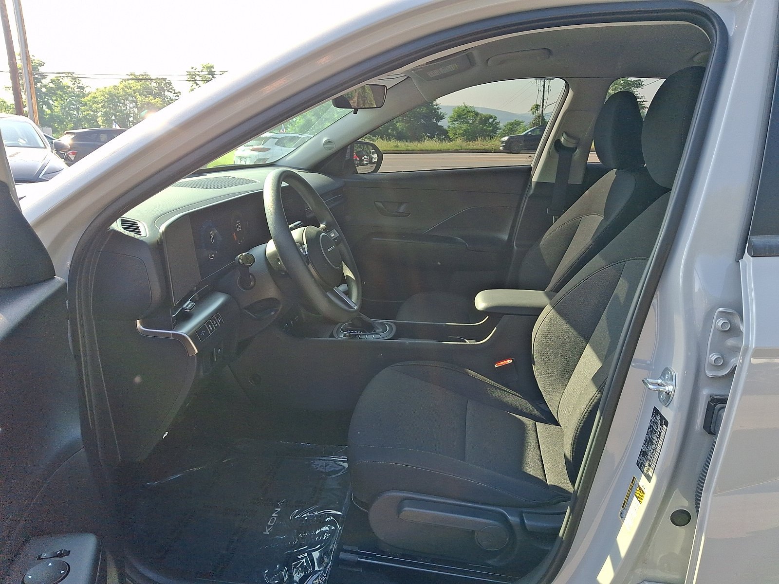 2026 Hyundai Kona SE - Photo 13