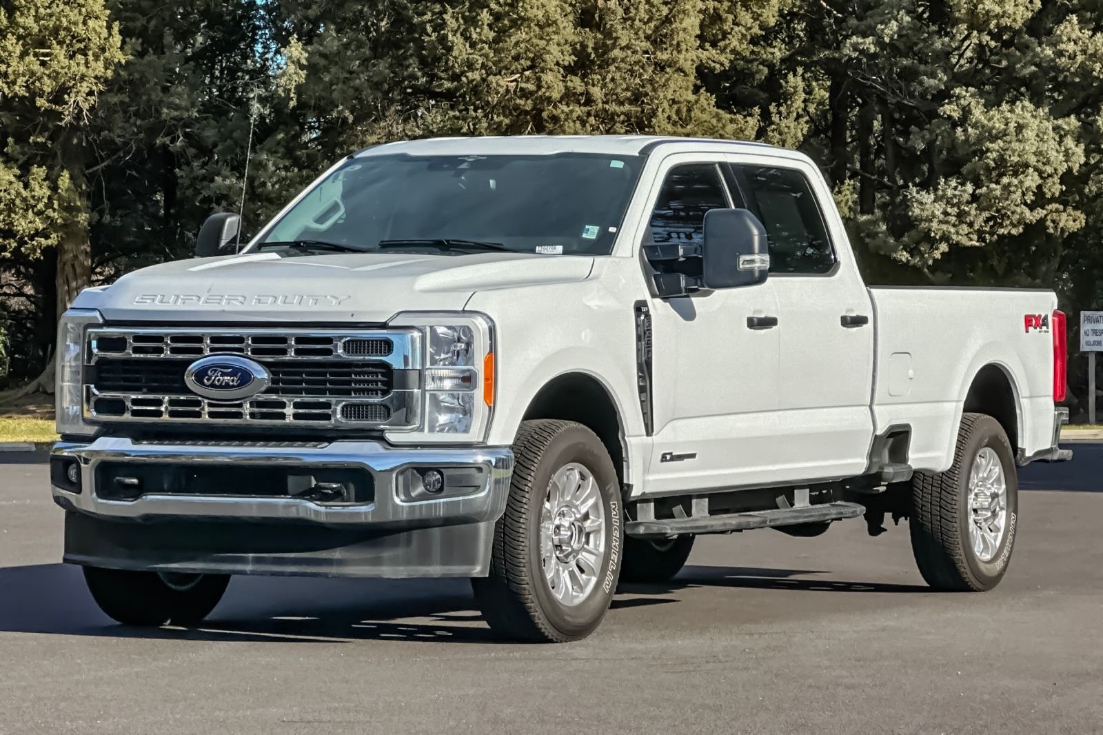2023 Ford F-350 Super Duty XLT - Photo 9
