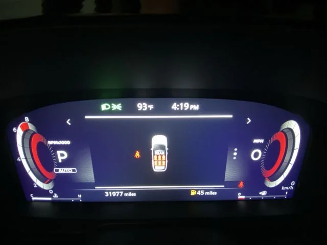 Used 2024 Gray Nissan Platinum image 15