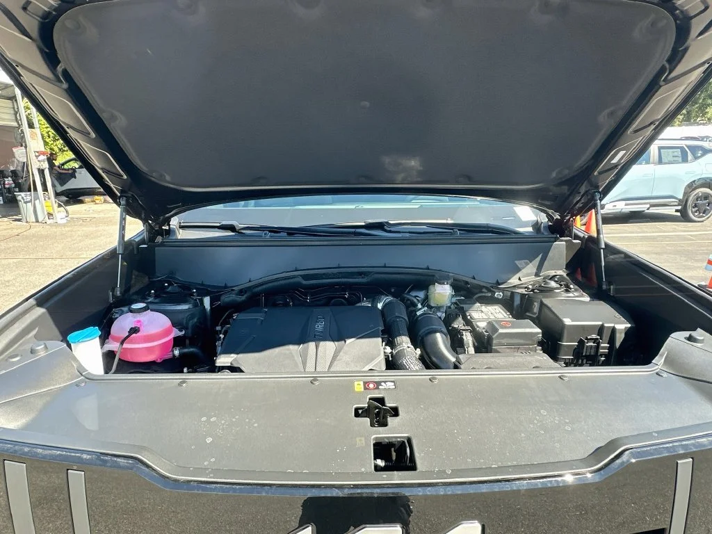 New 2027 Ebony Black Kia LX image 30