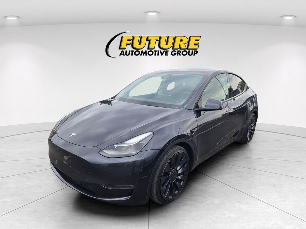 Used 2024  Tesla Performance image 3
