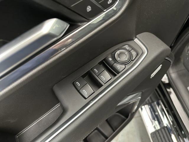 2026 GMC Sierra 1500 SLT - Photo 16