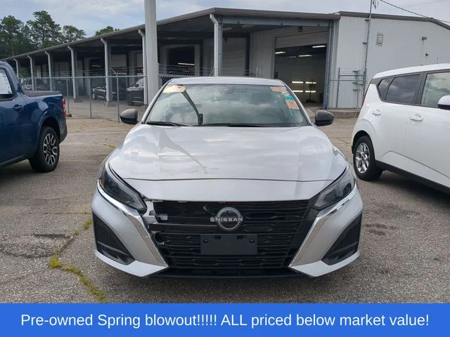 Used 2024 Silver Nissan 2.5 SV image 6