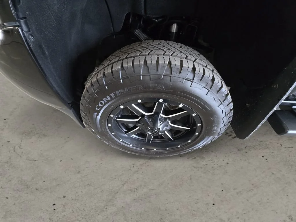 Used 2017 Black Chevrolet LTZ image 9