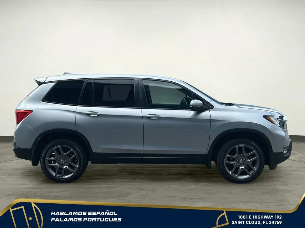 Used 2023 Silver Honda AWD EX-L image 7