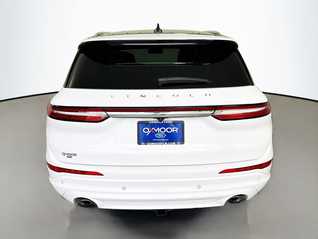 Used 2021 Pristine White Lincoln Reserve image 10