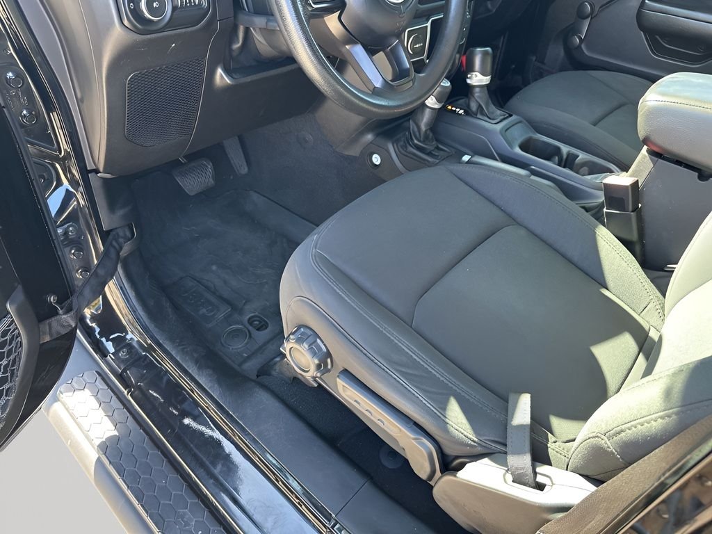 Used 2021 Black Jeep Unlimited Sport image 30