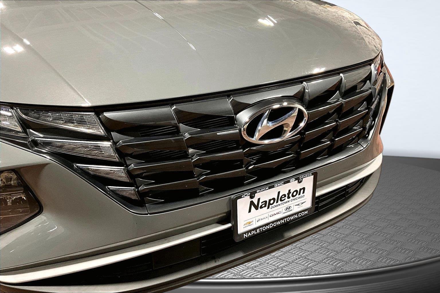 Used 2024 Hampton Gray Hyundai SEL image 29
