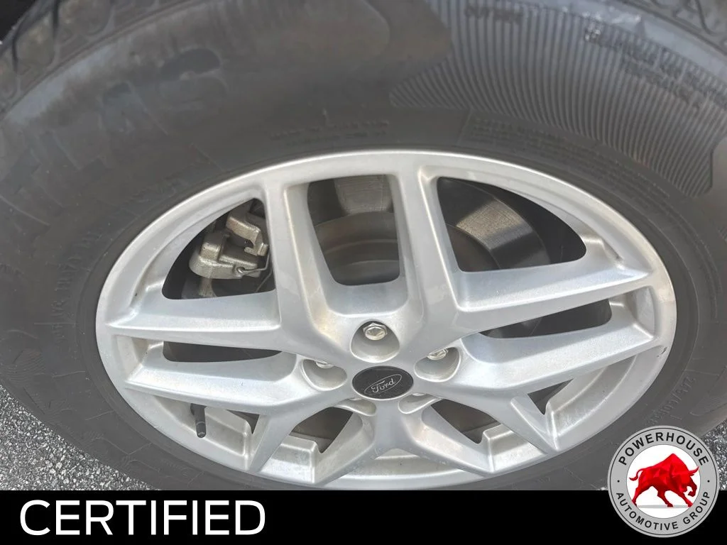 Used 2024 Silver Ford SEL image 12