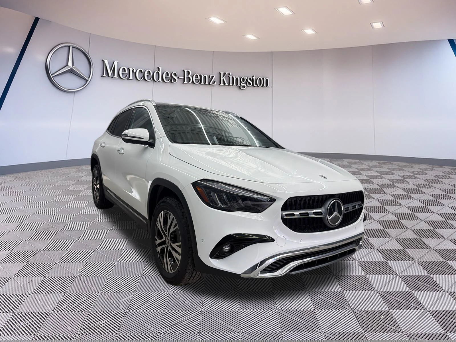 Used 2026 White Mercedes-Benz GLA 250 image 1