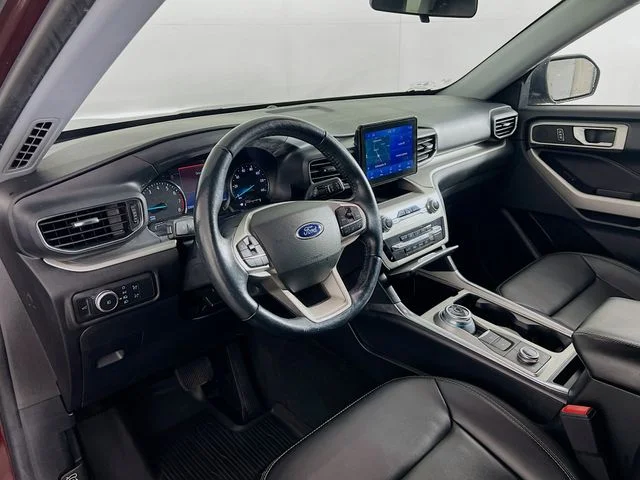 Used 2022 Red Ford XLT image 36