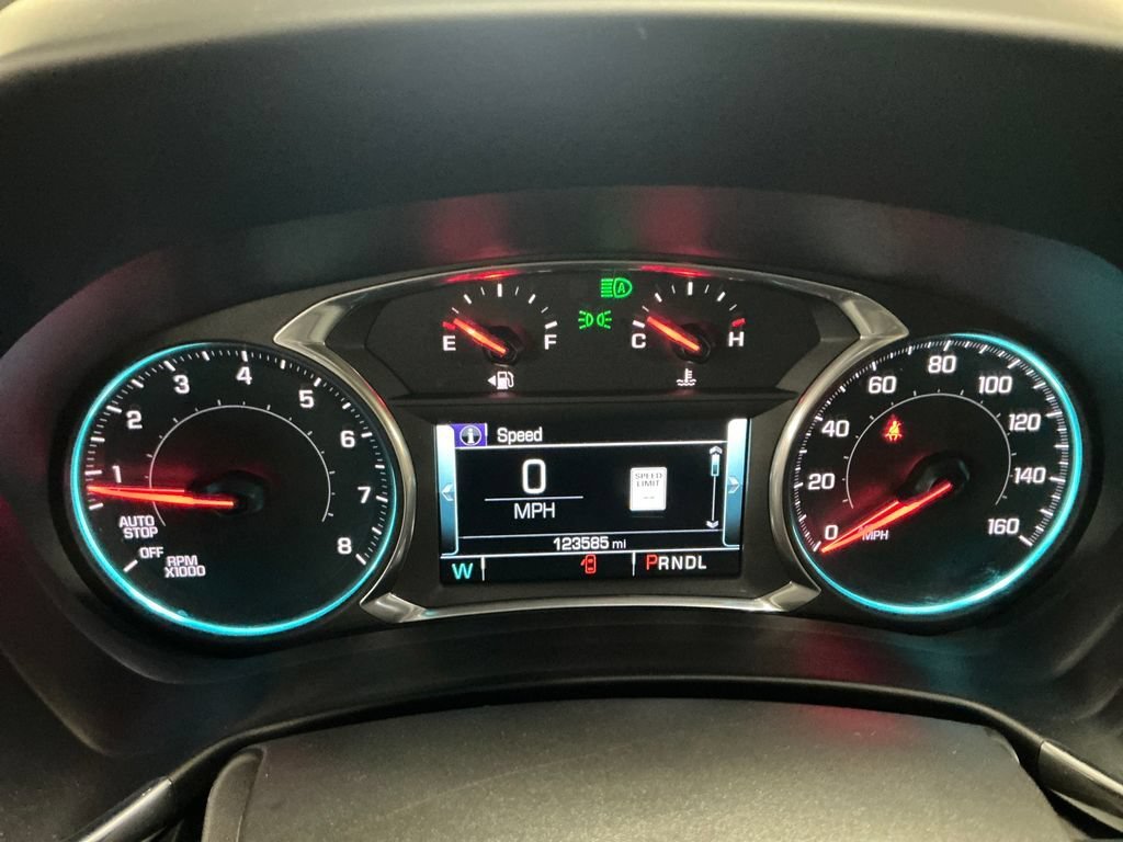 Used 2018 CAJUN RED TINTCOAT Chevrolet Premier image 21