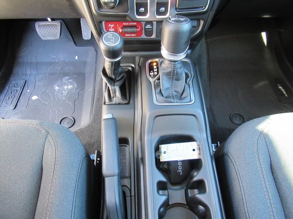 2026 Jeep Wrangler 2-Door Willys - Photo 19