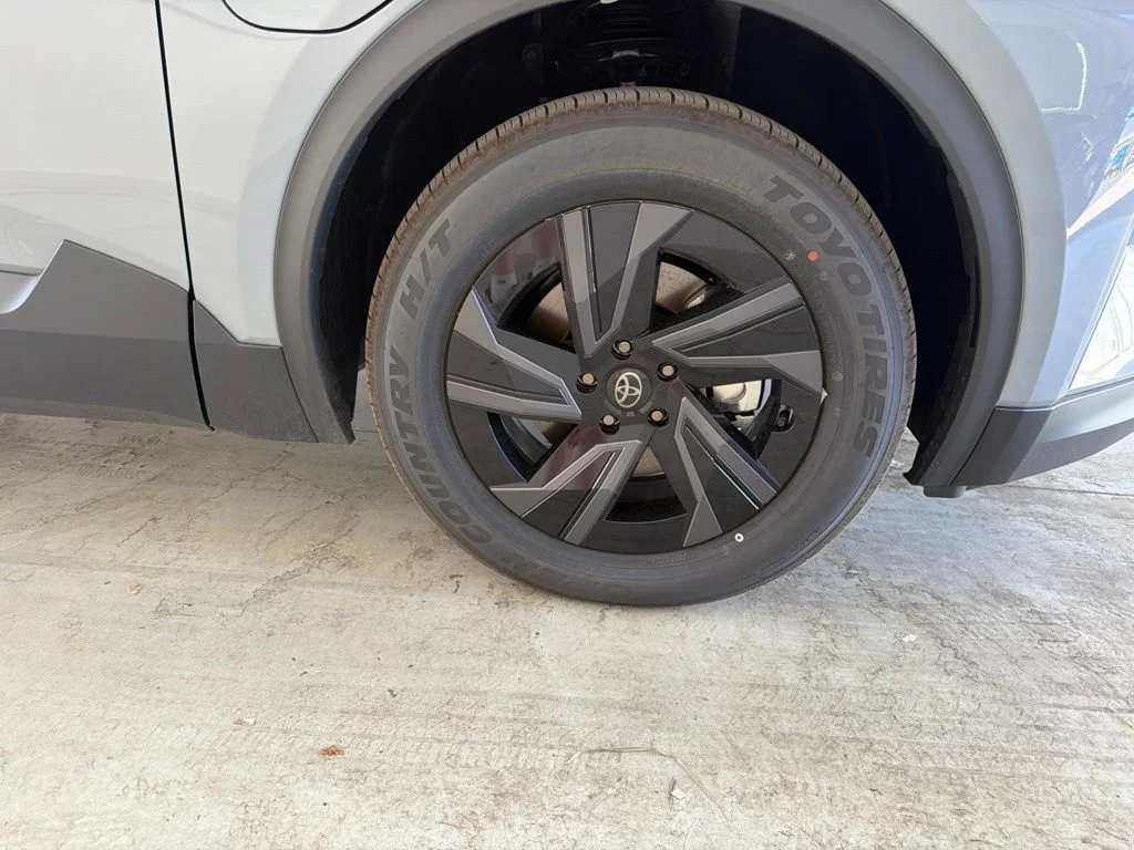2026 Toyota C-HR SE - Photo 7