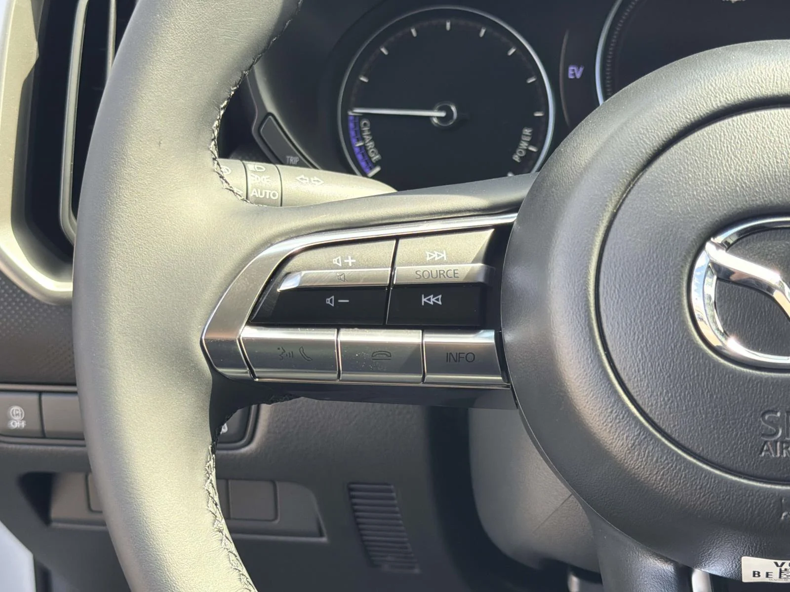 New 2026 Wind Chill Pearl Mazda Preferred AWD image 9