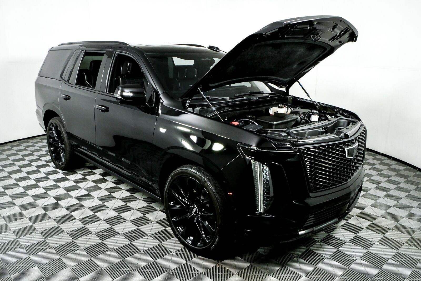 Used 2025 Black Raven Cadillac Sport Platinum image 39