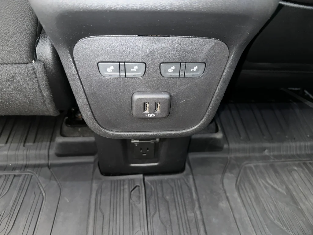 Certified Used 2023 Ebony Twilight Metallic GMC Denali image 24