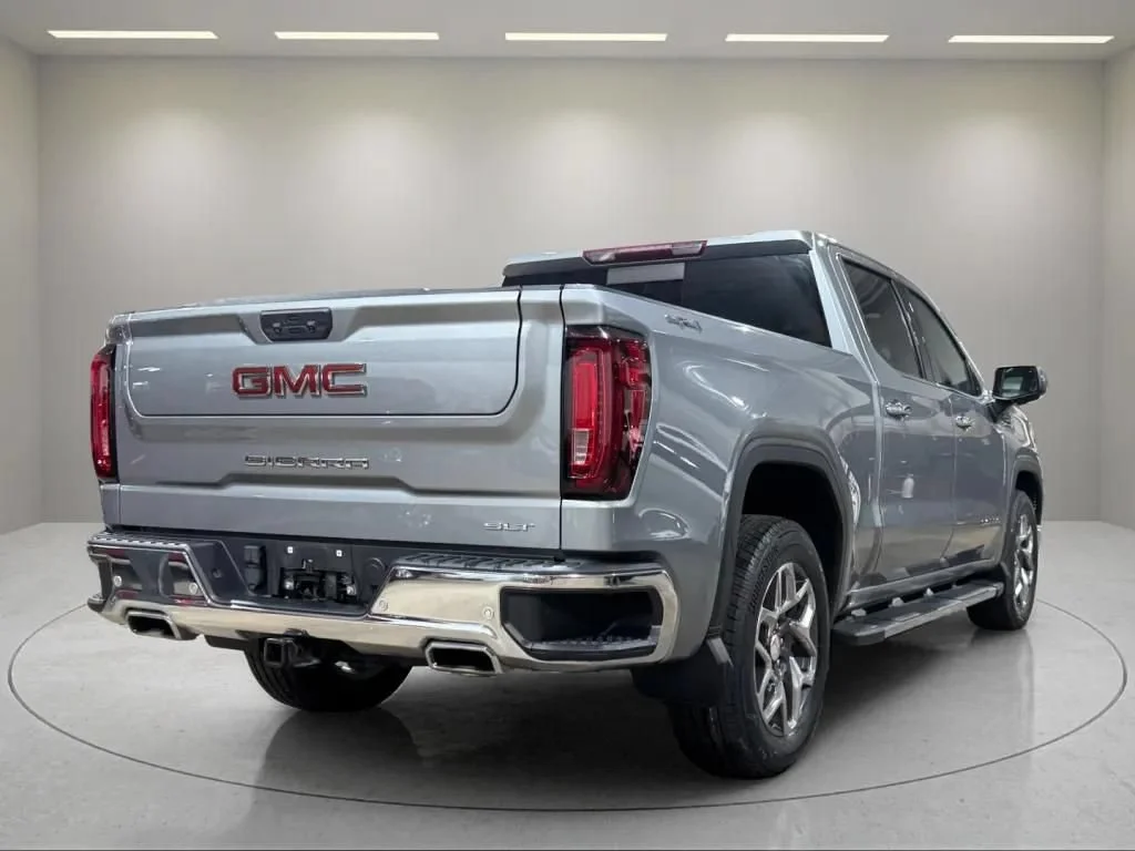 Certified Used 2023 STERLING METALLIC GMC SLT image 4