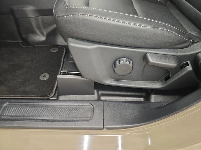 New 2026 Marsh Gray Ford Badlands® image 42