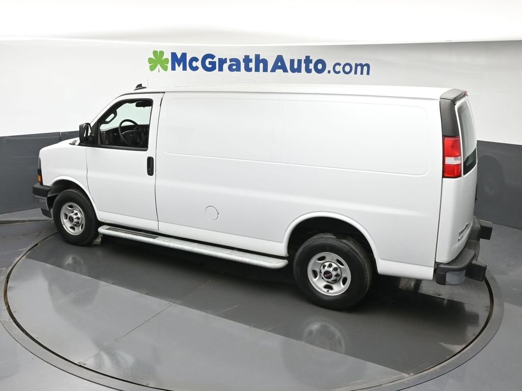 Used 2024 White GMC Work Van image 21