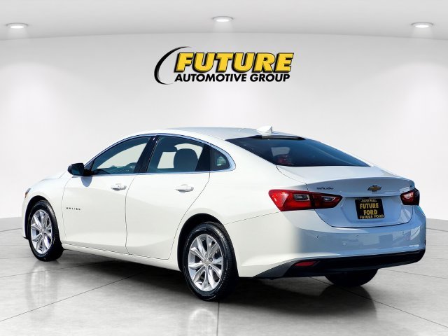 Used 2025 White Chevrolet LT image 6
