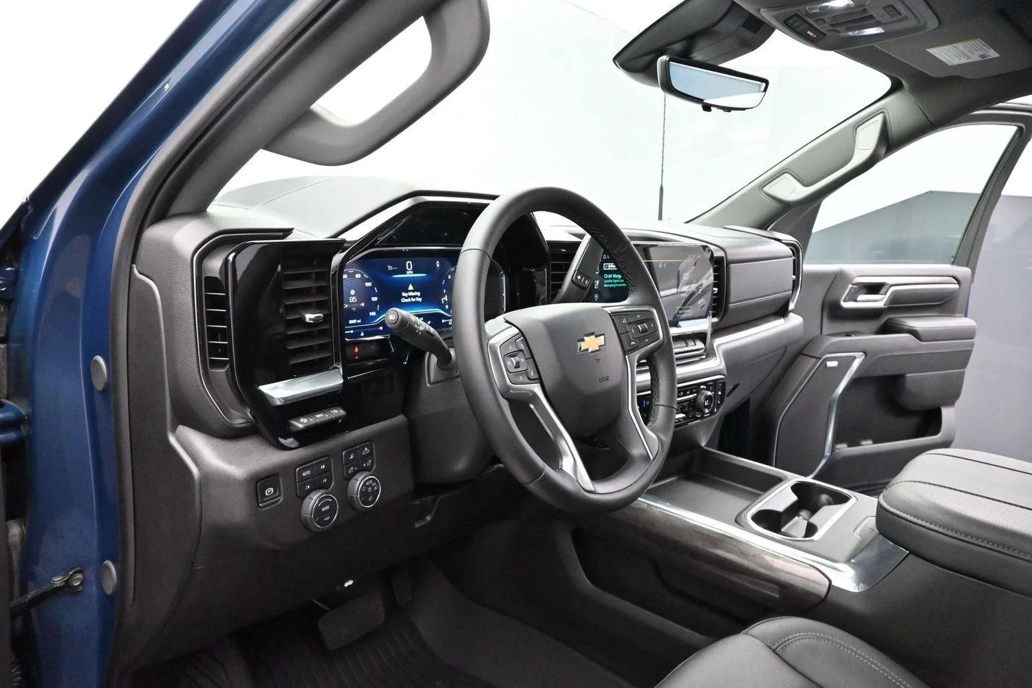 Used 2025 Lakeshore Blue Metallic Chevrolet LTZ image 13