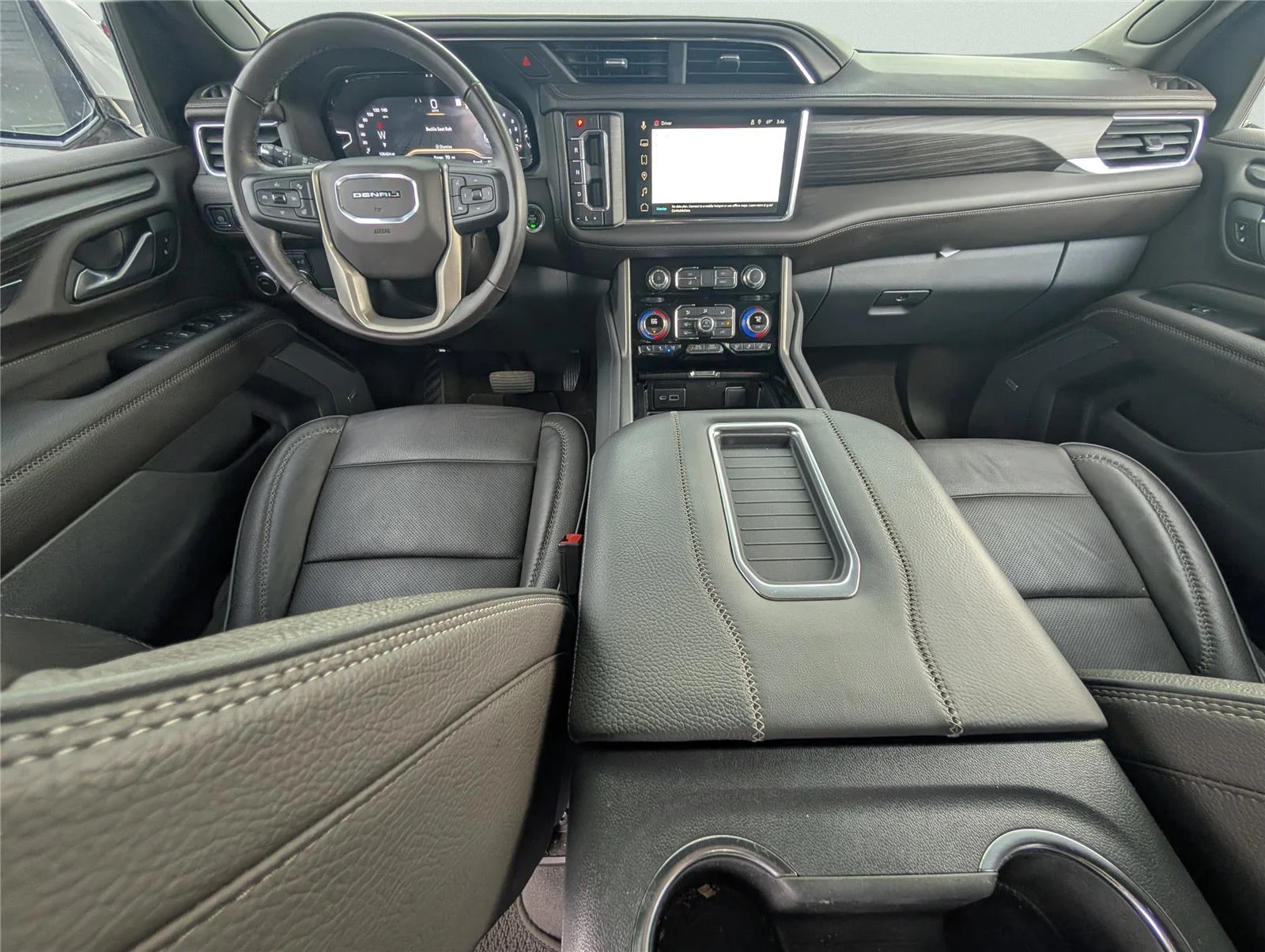 Used 2022 White Frost Tricoat GMC Denali image 13
