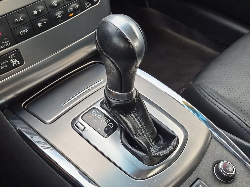 Used 2013 Silver INFINITI X image 21