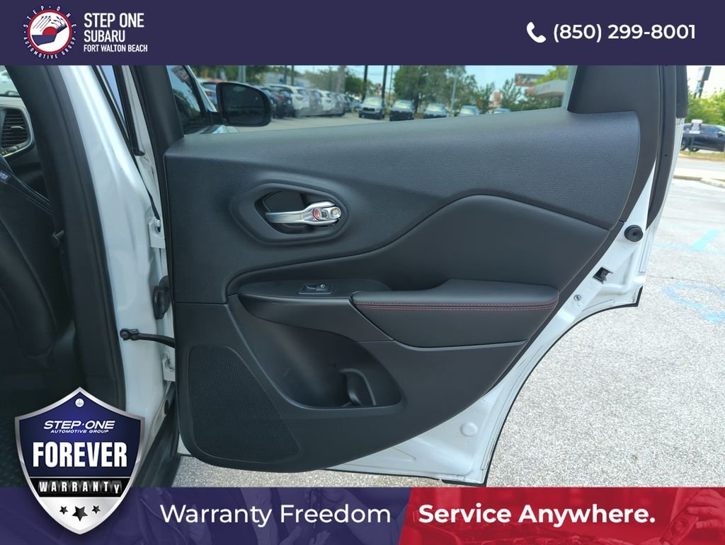 Used 2022 White Jeep Trailhawk image 31