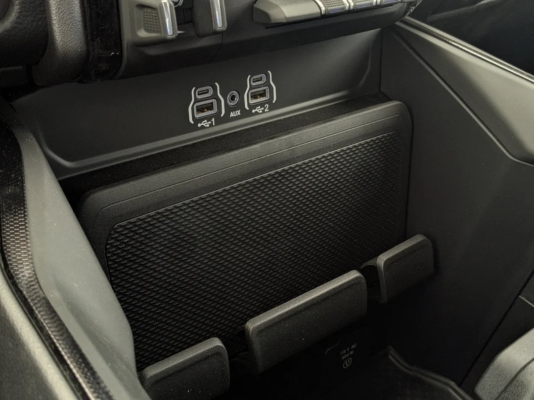 New 2026 Black RAM Sport - - 3.0L Hurricane Twin Turbo - Pano Sunroof - Sport Perf Hood - Trailer Brake & More! image 20
