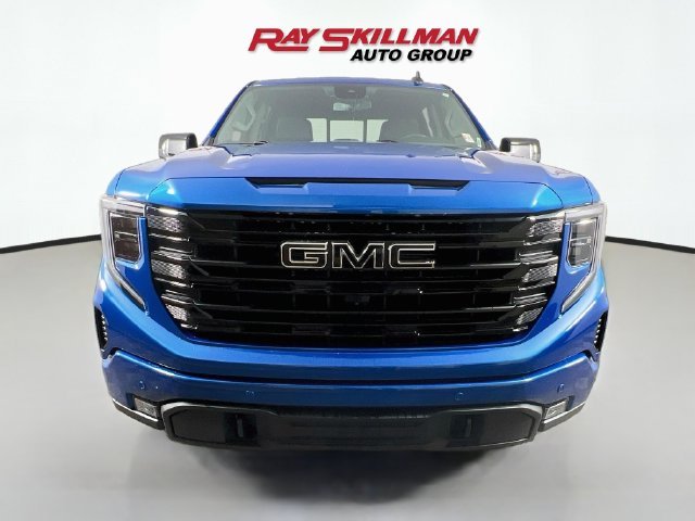 Used 2024 Blue GMC Elevation image 2