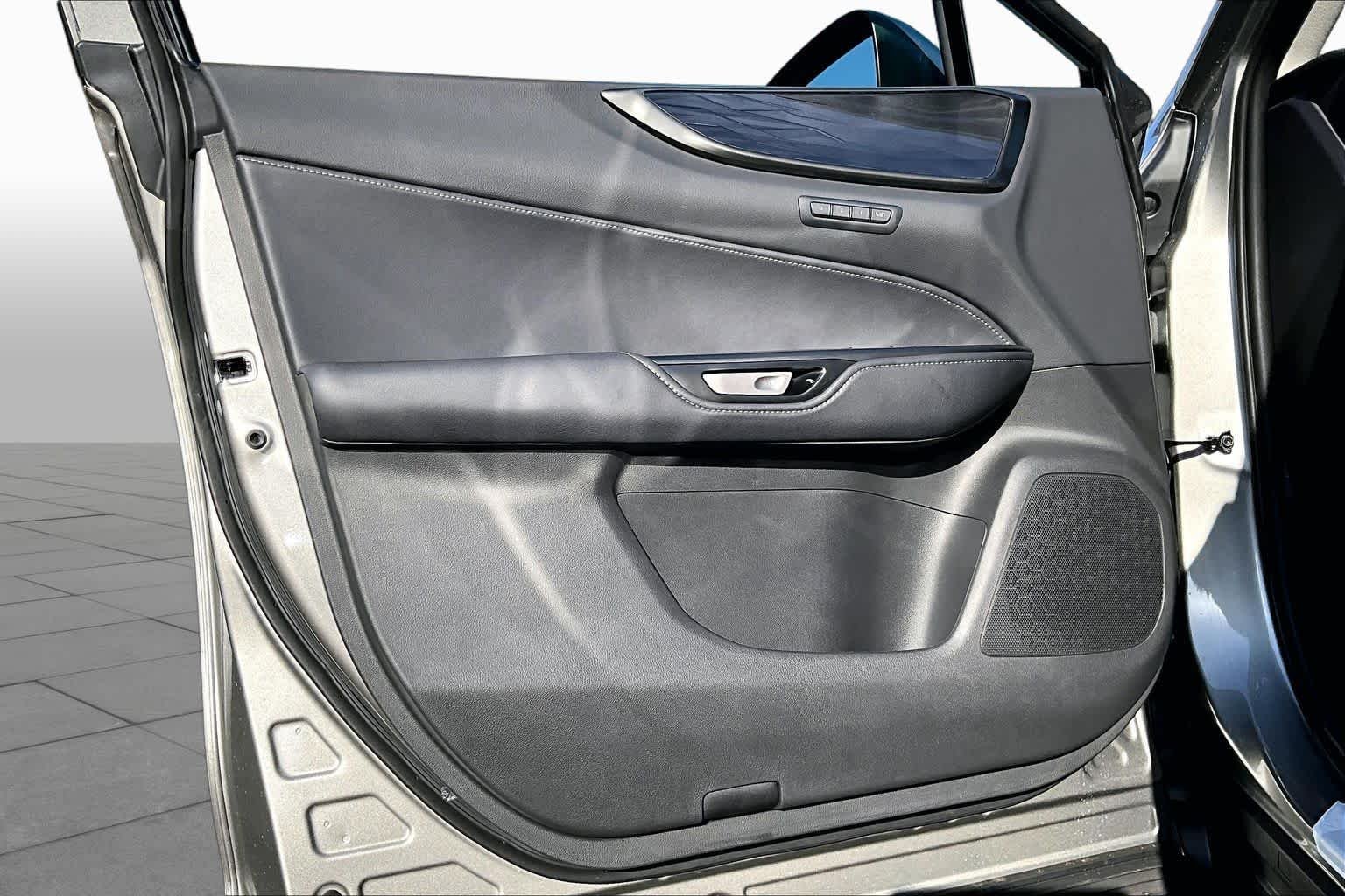 New 2026 Atomic Silver Lexus PREMIUM image 16