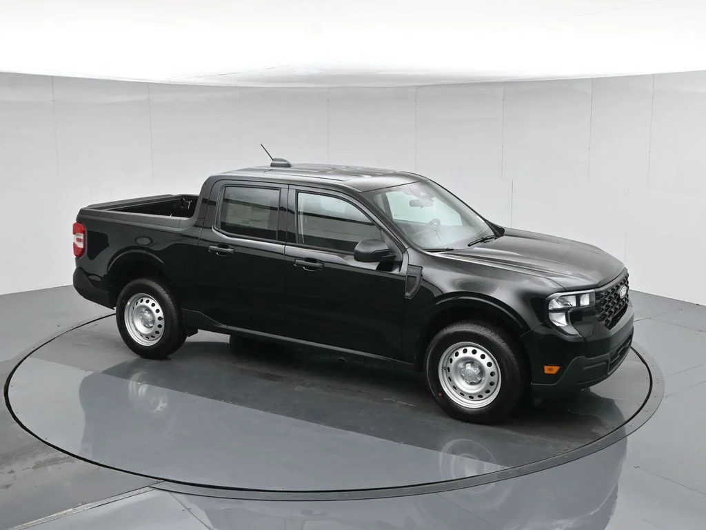 New 2026 Shadow Black Ford XL image 38