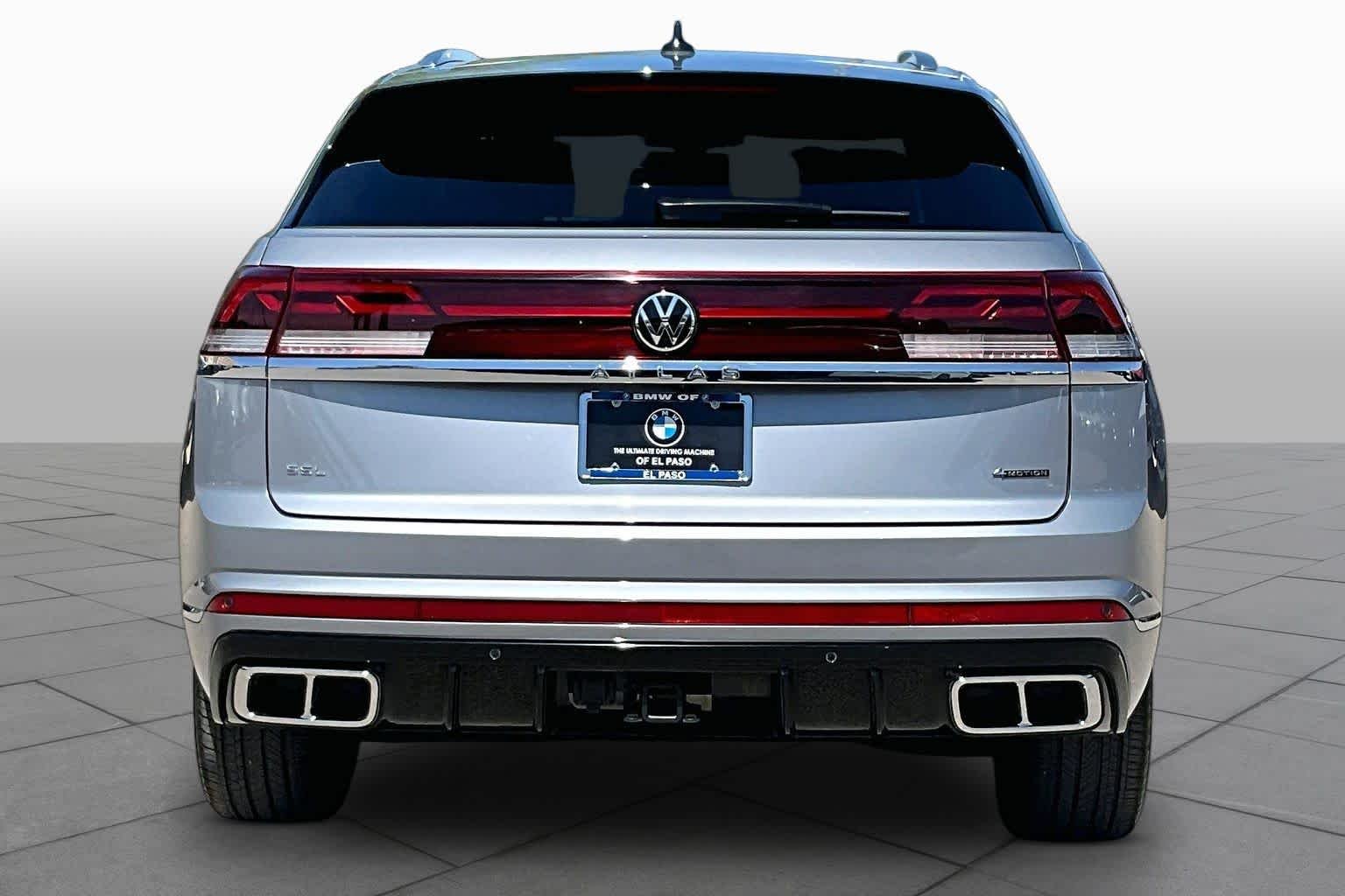 Pre-Owned 2024 Volkswagen Atlas Cross Sport 2.0T SEL Premium R-Line