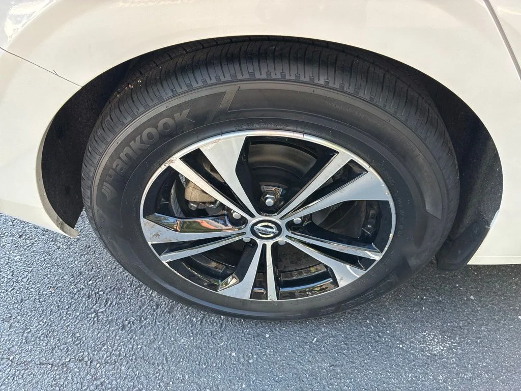 Certified Used 2023 White Nissan SV image 10