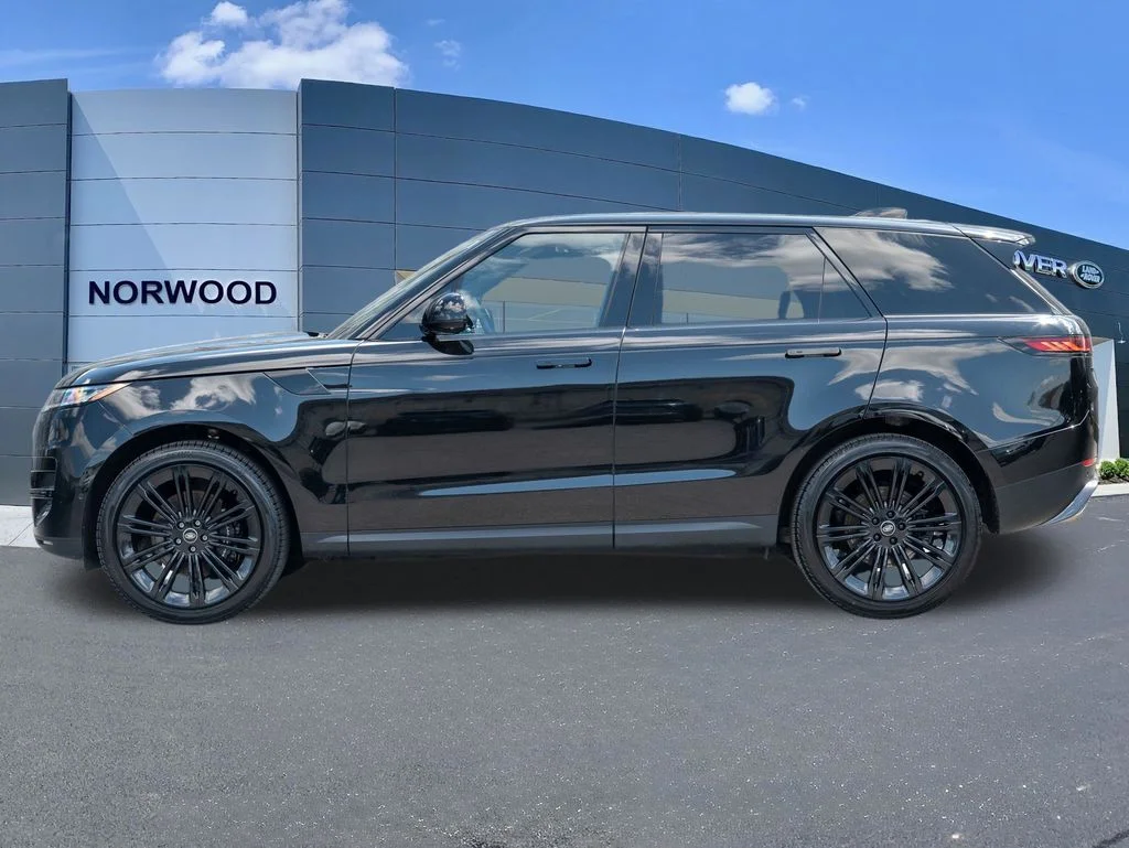 Certified Used 2024 Black Land Rover SE image 7