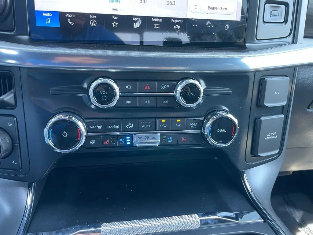 New 2026 Carbonized Gray Metallic Ford Lariat® image 13