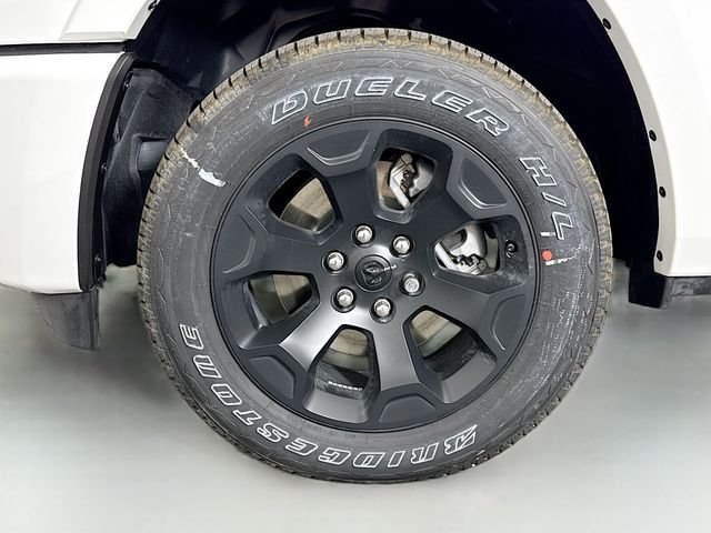 New 2026 Bright White Clearcoat RAM Big Horn/Lone Star image 29