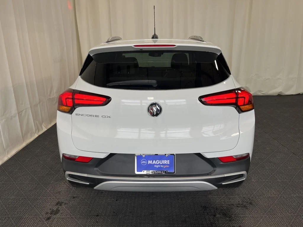Used 2023 White Buick Select image 26