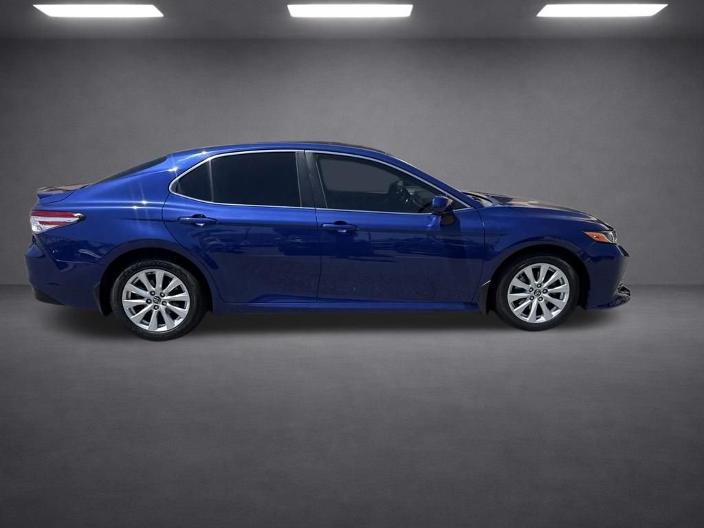 Used 2018 Blue Toyota LE image 16