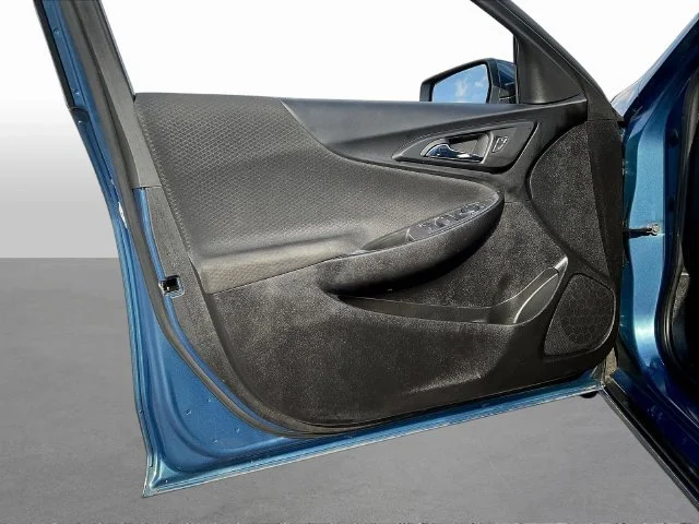Used 2025 Blue Chevrolet LT image 21