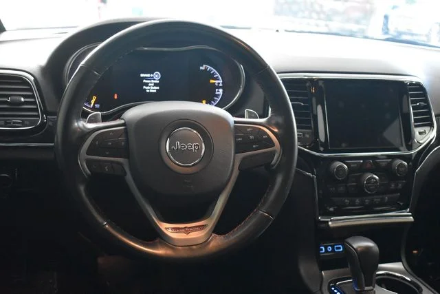 Used 2021 Gray Jeep Trailhawk image 23