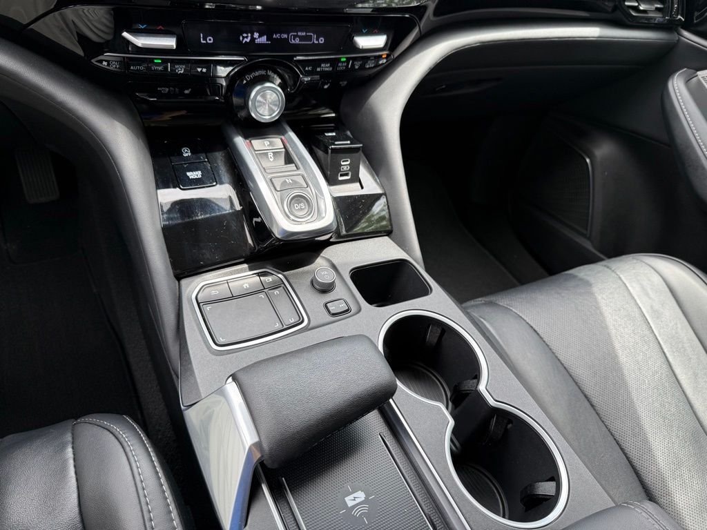 Used 2024 Majestic Black Pearl Acura Technology image 25