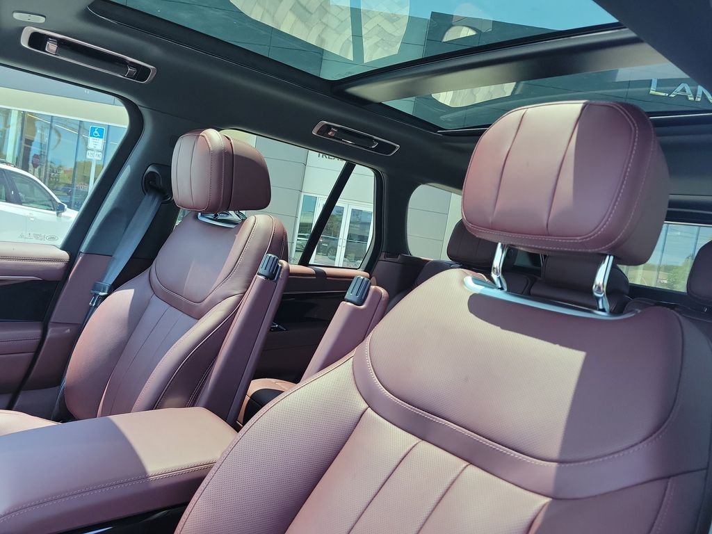 New 2026 Eiger Grey LAND ROVER SE image 26