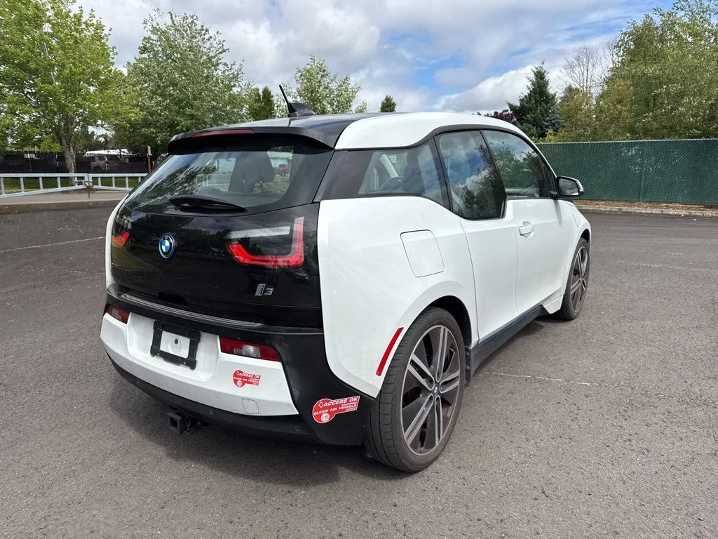Used 2014 White BMW with Range Extender image 7