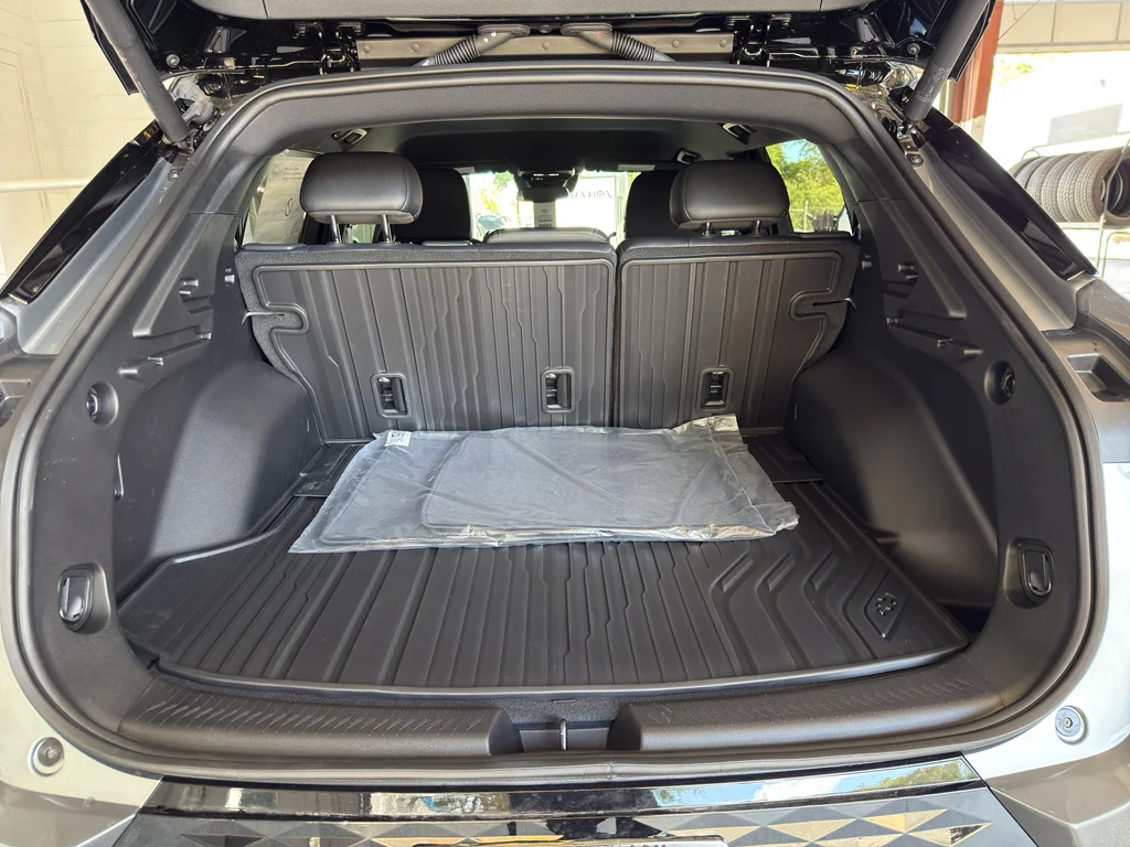 2026 Chevrolet Equinox EV RS - Photo 28